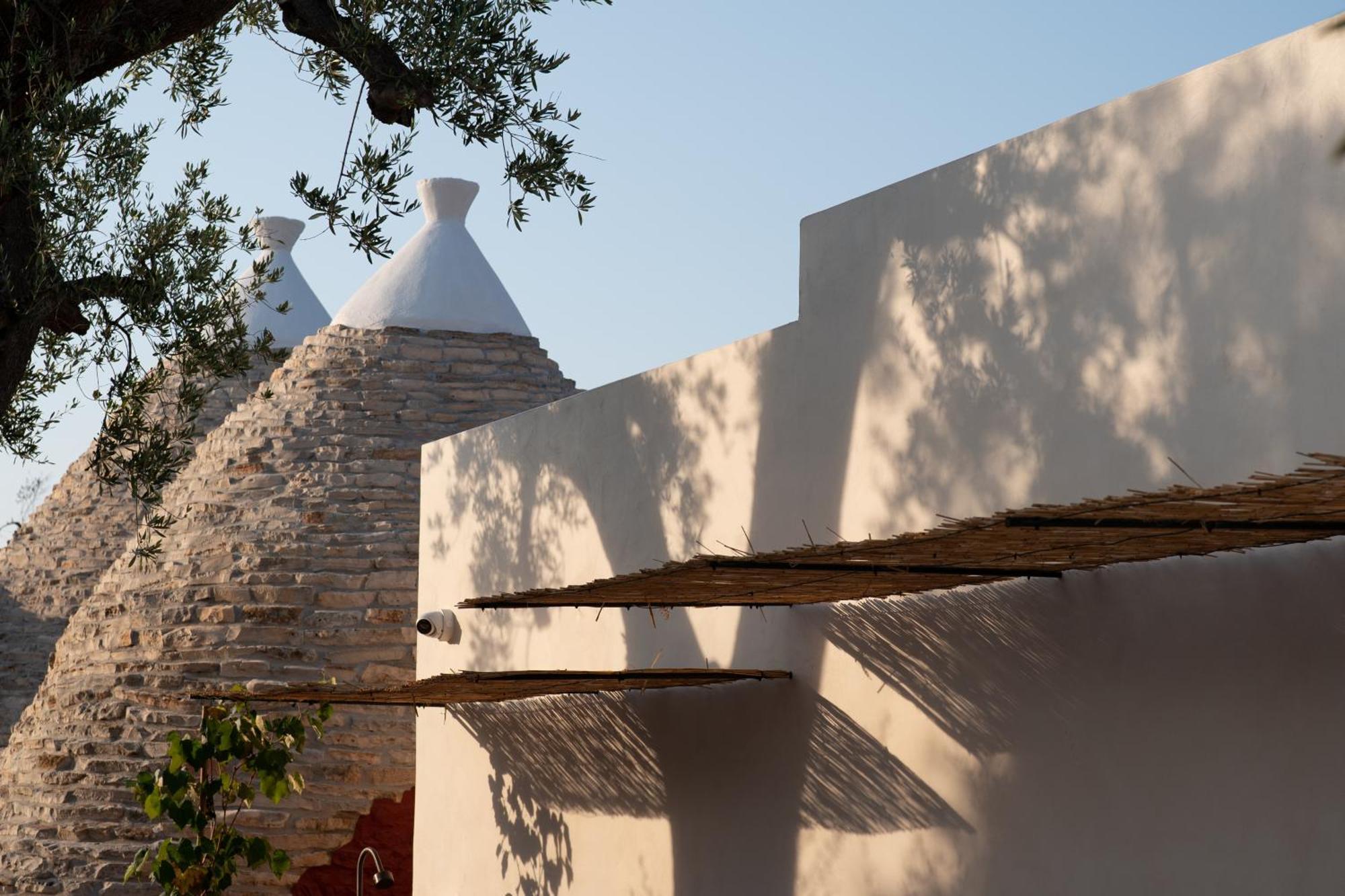 Ozio - Il Trullo Rosso Bed & Breakfast Fasano Exterior photo