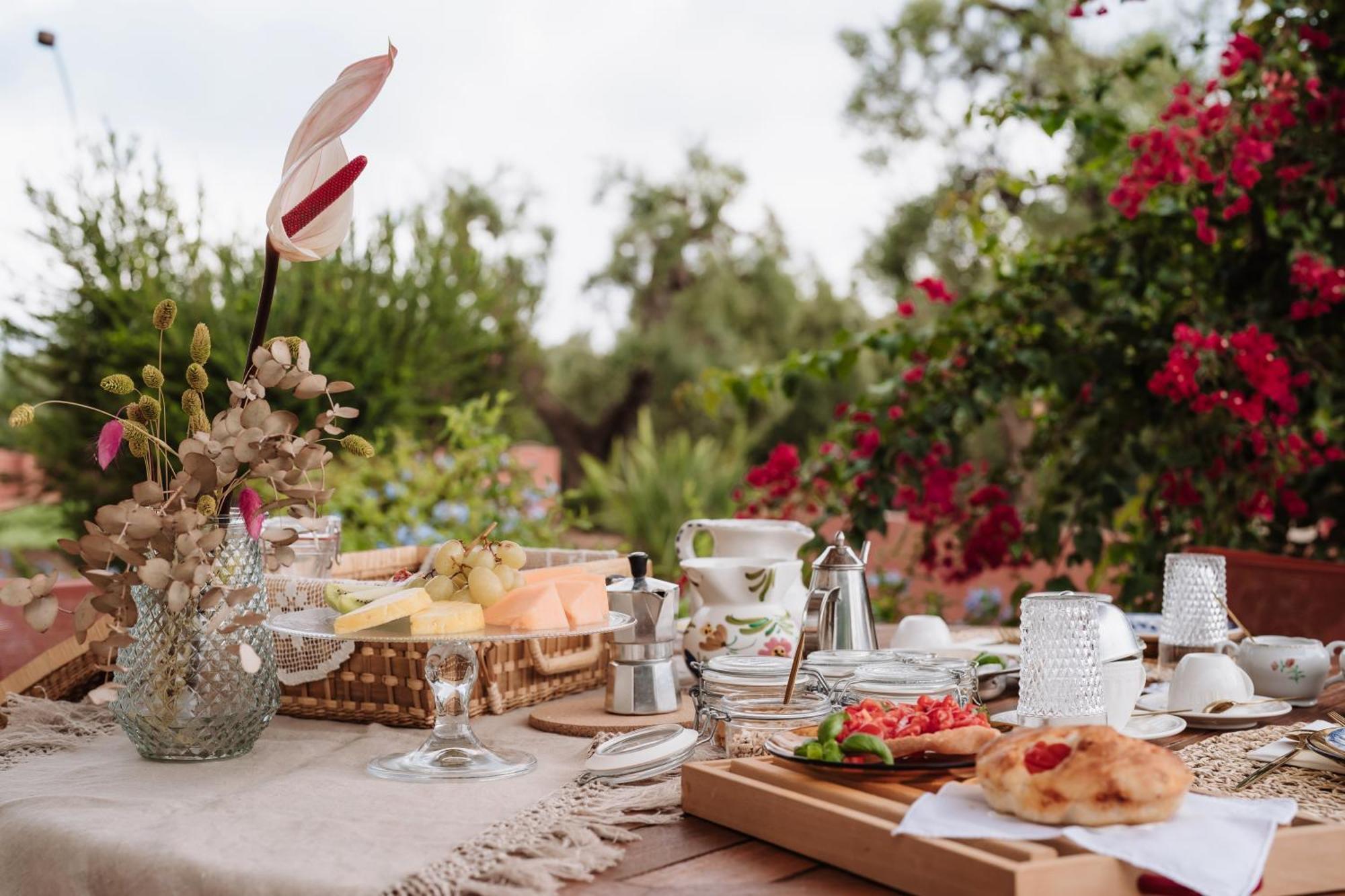 Ozio - Il Trullo Rosso Bed & Breakfast Fasano Exterior photo